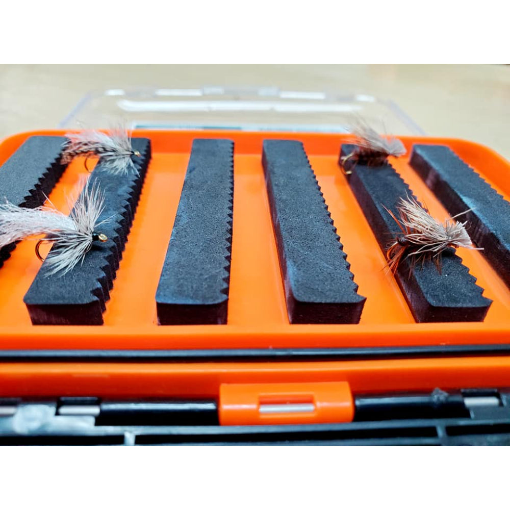 boite à mouche caddis grise 3